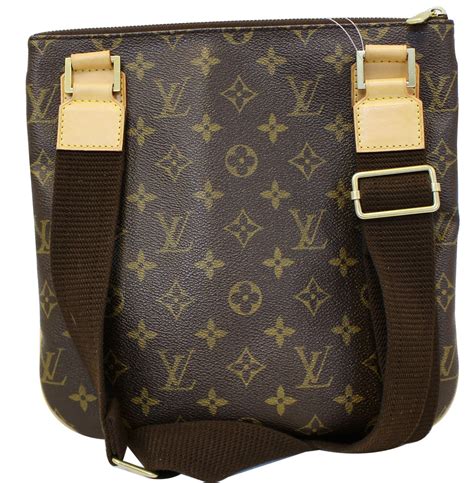 louis vuitton pochette cross-body|Louis Vuitton monogram canvas pochette.